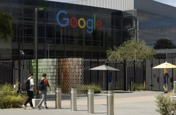 7 Structural Weaknesses Threatening the Future of Big Tech